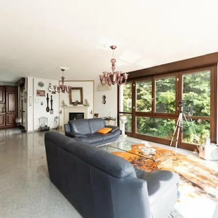 Chalet Burkett * צ'רנוביו